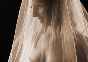 Braut Erotik Profil in sepia
