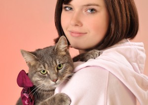 Tier - Portrait mit Katze und Mädchen